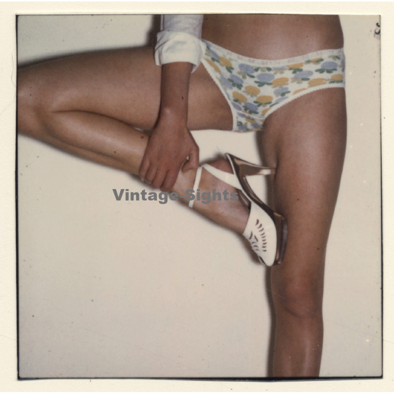 Erotic Leg Study: Slim Fit Female In Panties / Stilettos *1 (Vintage Test Shot Photo WOLFGANG KLEIN 1980s)