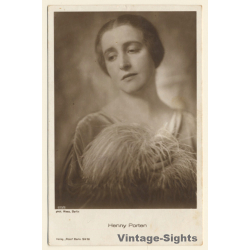 Henny Porten / Actress - Ross Verlag 573/2 (Vintage RPPC 1920s/1930s)