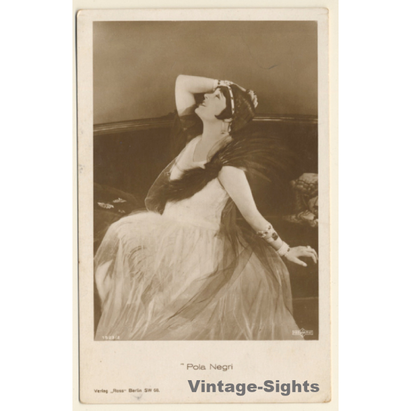 Pola Negri / Actress - Ross Verlag 1523/2 (Vintage RPPC 1920s/1930s)