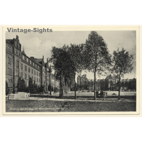Brandenburg (Havel) / Germany: Kaserne des Inf. Reg. 68 (Vintage PC 1937)