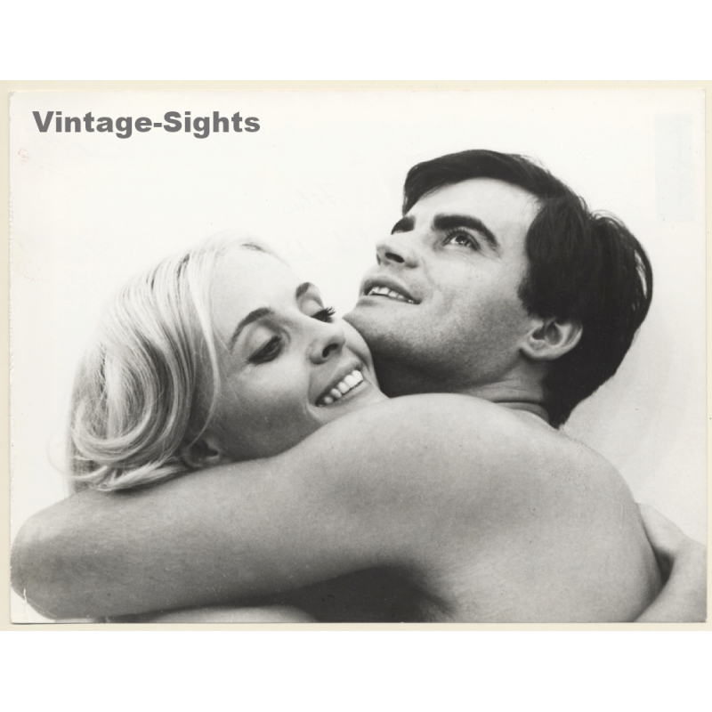 Agnes Varda & Jean-Claude Drouot: Le Bonheur / Movie Still (Vintage Photo 1965)