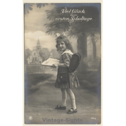 Little Girl With School Cone & Tornister *3 / Schultüte (Vintage RPPC 1923)