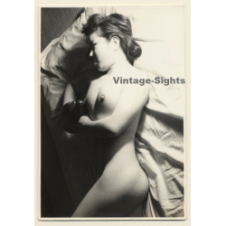 Erotic Study: Natural Nude Asian Female *15 (Vintage Photo ~1940s/1950s)