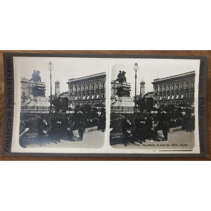 Guys Of Milan, Dome Square - Milan / Italy (Vintage Stereo Photo)