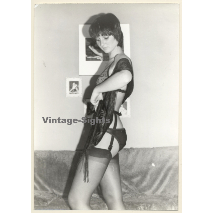 Erotic Study: Slim Natural Semi Nude In Black Lingerie *2 (Vintage Photo 18 x 13 CM GDR ~1970s)