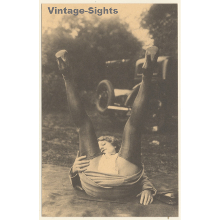 1920s Erotica: Lascivious Flapper*8 / Legs Up - Oldtimer - Risqué - Boudoir (PC Weltpostverein RE ~1960s)