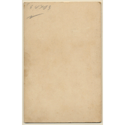 Globus Atelier / Berlin: Elegant Young Woman in Victorian Dress (Vintage Cabinet Card ~1900s/1910s)