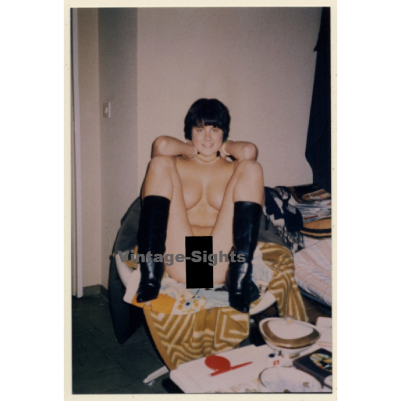 Erotic Study: Cheeky Darkhaired Nude In High Leather Boots (Vintage Photo ~1990s)