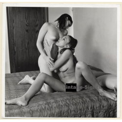 Erotic Study: 2 Slim Nudes On Bed / Lesbian INT (Vintage Photo KORENJAK 1970s/1980s)
