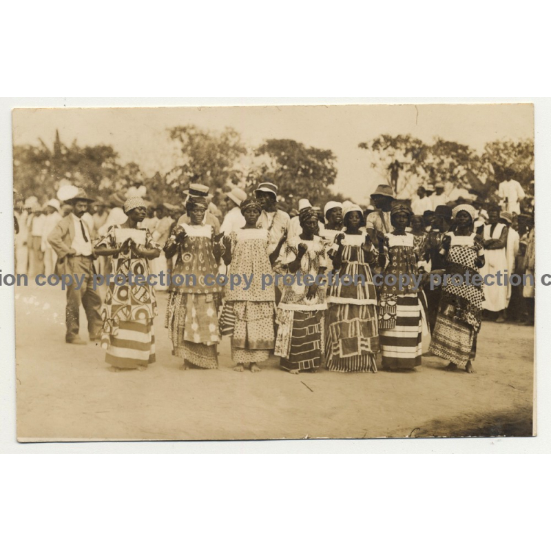 Group Of African Women & Men / Traditional Clothing (Vintage Photo PC ~1930s) Group Of African Women & Men / Traditional Clothing (Vintage Photo PC ~1930s)