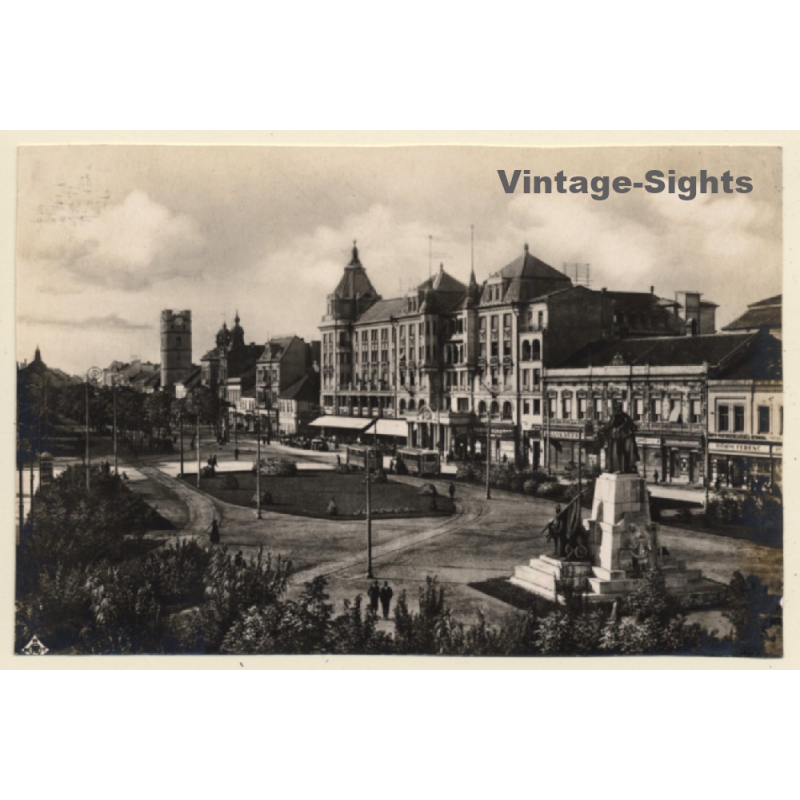 Debrecen - Debreczin / Hungary: Ferenc József ut. (Vintage RPPC) Debrecen - Debreczin / Hungary: Ferenc József ut. (Vintage RPPC)