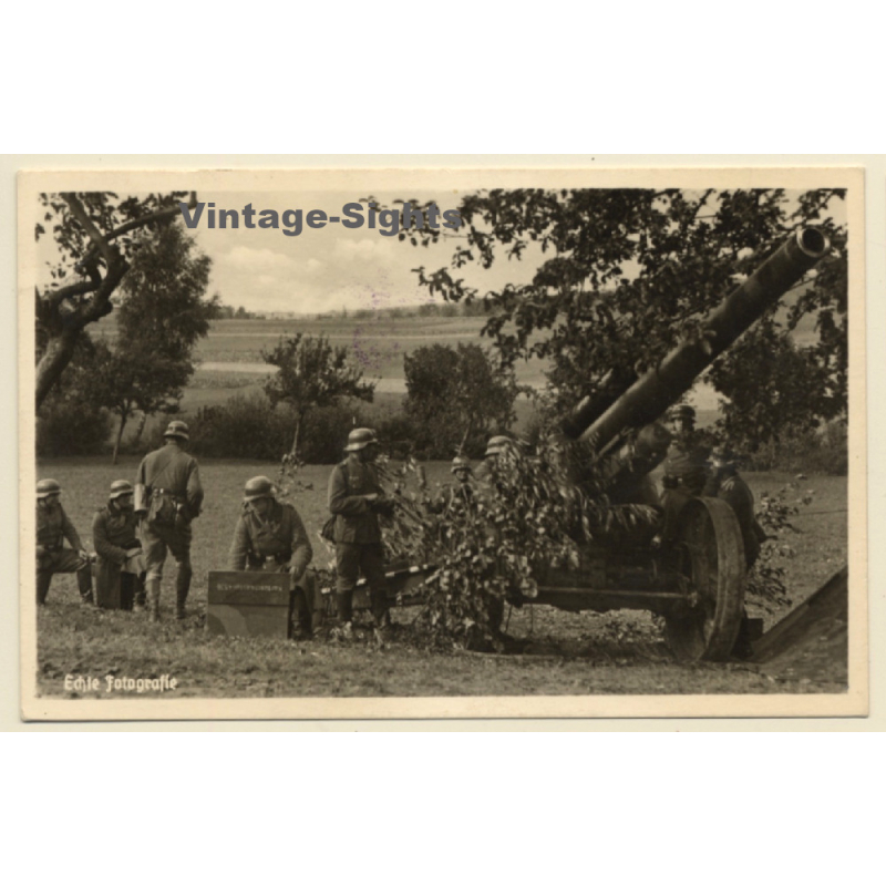 WW2: Feldhaubitze Mit Planzen Getarnt / Wehrmacht (Vintage RPPC 1941) WW2: Feldhaubitze Mit Planzen Getarnt / Wehrmacht (Vintage RPPC 1941)