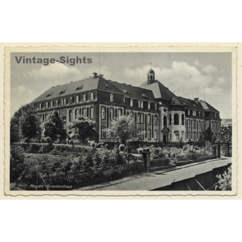 Mayen / Germany: Wilhelm Augusta Victoria Krankenhaus (Vintage PC 1940) Mayen / Germany: Wilhelm Augusta Victoria Krankenhaus (Vintage PC 1940)