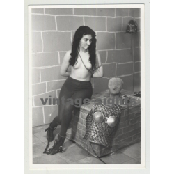 Woman W. Strange Gag, Tied & Footcuffed / Bondage (Vintage Photo 1964)