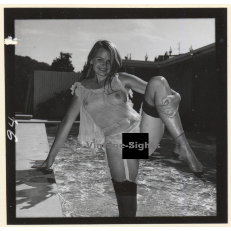 Erotic Study: Pretty Blonde Nude At Swimming Pool *3 (Vintage Contact Sheet 1970s/1980s)