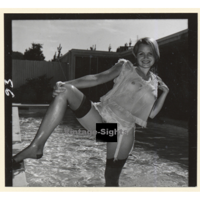 Erotic Study: Pretty Blonde Nude At Swimming Pool *4 (Vintage Contact Sheet 1970s/1980s)
