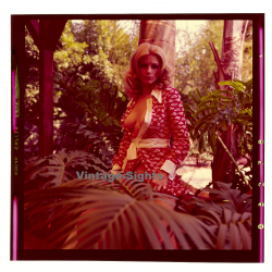 Erotic Study: Pretty Blonde Woman Outdoors*5 / Flashing (Vintage Diapositive KORENJAK 1970s/1980s)