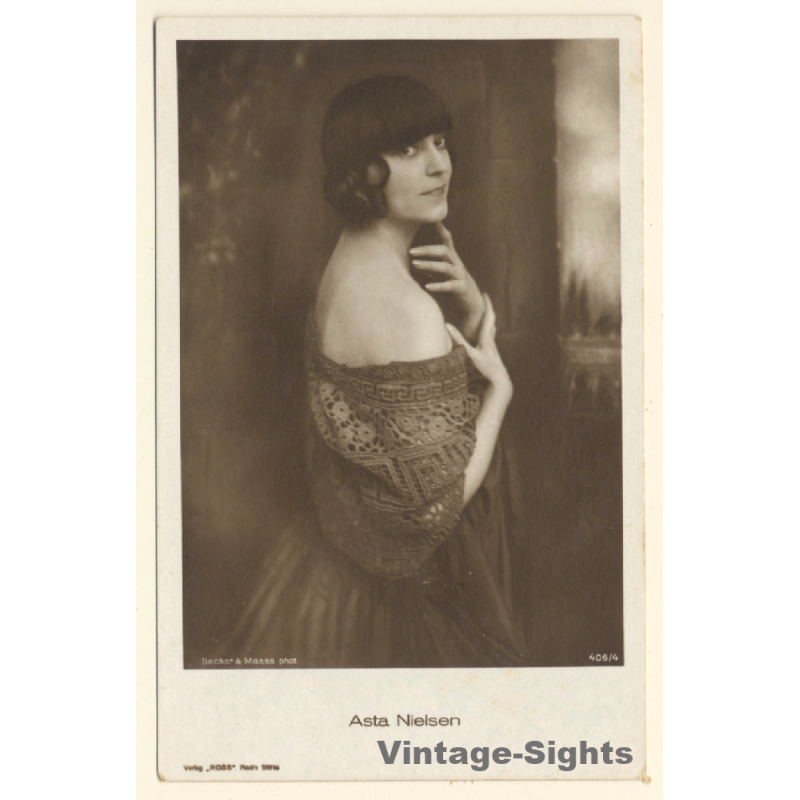 Asta Nielsen / Actress - Ross Verlag 405/4 (Vintage RPPC 1920s/1930s)