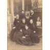 L. Neyt / ABP: Cool Family Portrait In Front Of Paintings (Vintage Photo ~1900s/1910s)