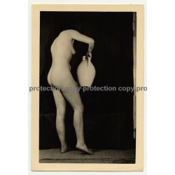 Brunette Woman And A Vase *2 / Nude Art (Vintage Photo ~1950s)
