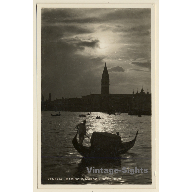 Venezia / Venice: Bacino S. Marco - Notturno (Vintage RPPC)