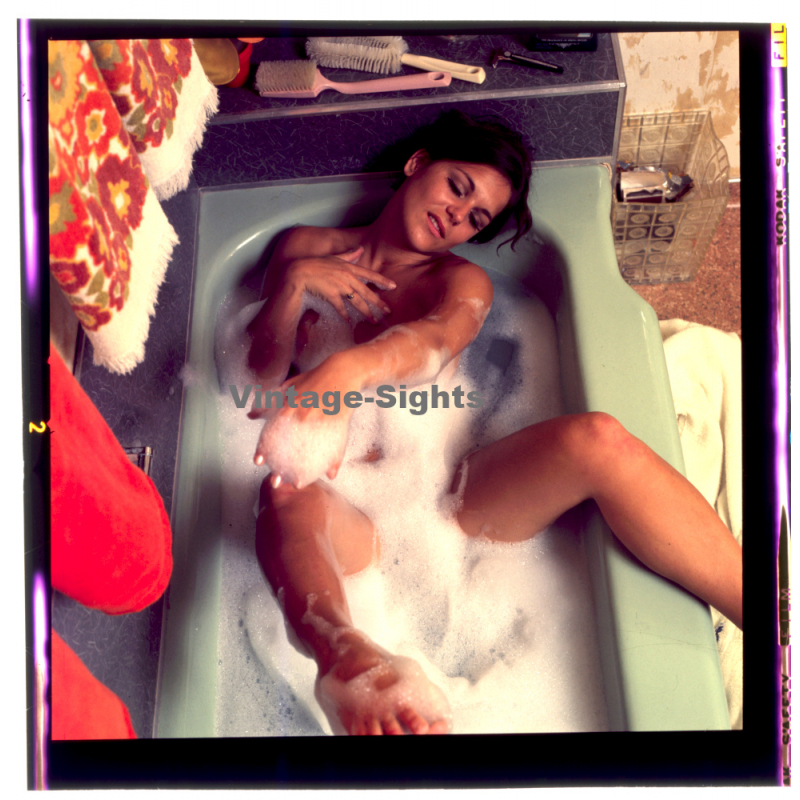Erotic Study: Pretty Nude Female In Foam Bath (Vintage Diapositive KORENJAK 1970s/1980s)