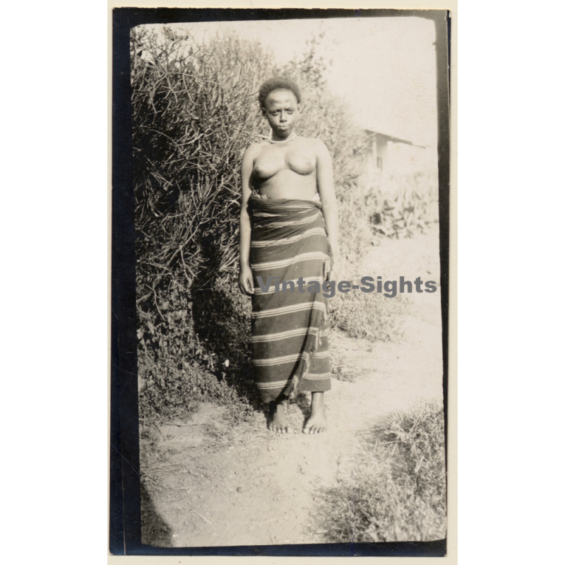 Congo Belge: Topless Indigenous Congolese Female In Sarong / Ethnic (Vintage Photo ~1940s/1950s)