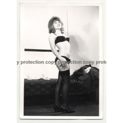 Petite Woman With 60s Haircut / Lingerie - Bra - Interior (Vintage Photo B/W DDR  ~1960s)