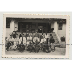 Congo / Africa: Meeting Of Colonialsts & Local Delegates (Vintage Photo B/W ~1930s/1940s)