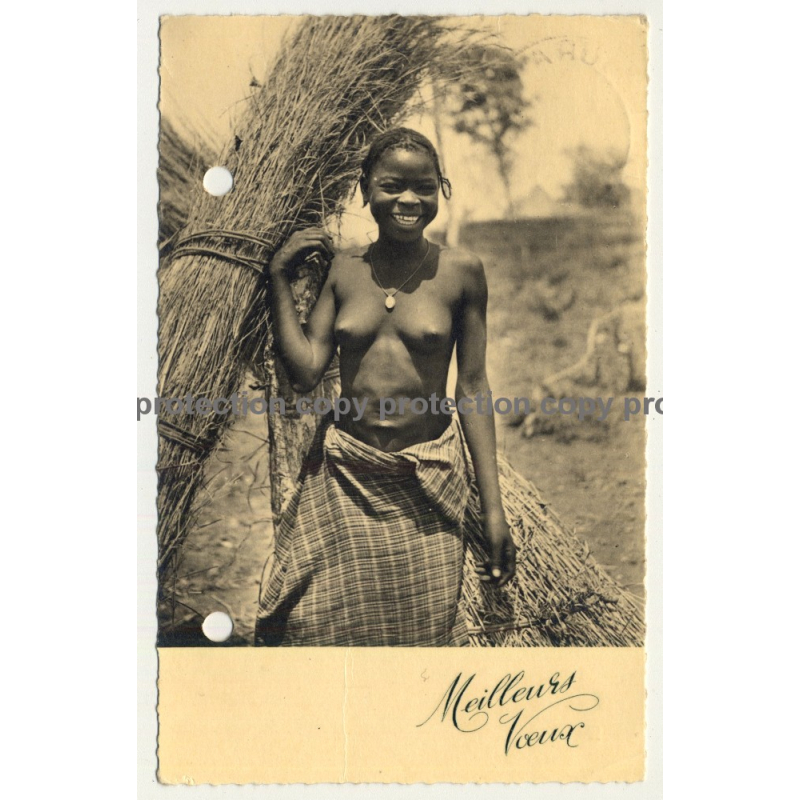 Ruanda / Africa: Pretty Topless Woman / Meilleurs Voeux (Vintage RPPC B/W ~1950s/1960s)