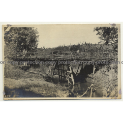 Congo Belge: Wooden Bridge & Native Rangers *2 / Léopold Gabriel (Vintage RPPC ~1920/1930s)
